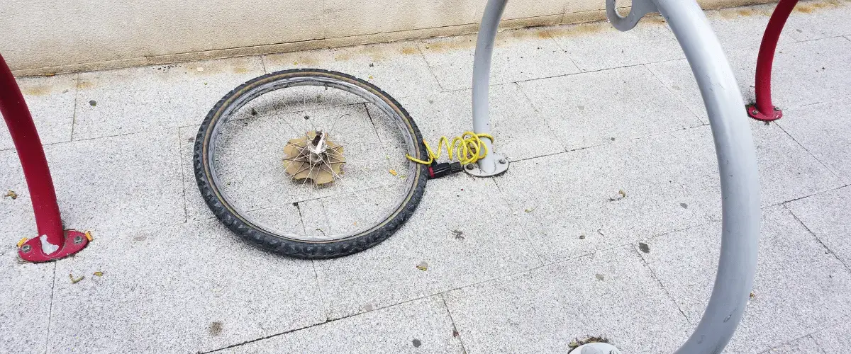 protéger son vélo contre le vol avec antivol sécurisé